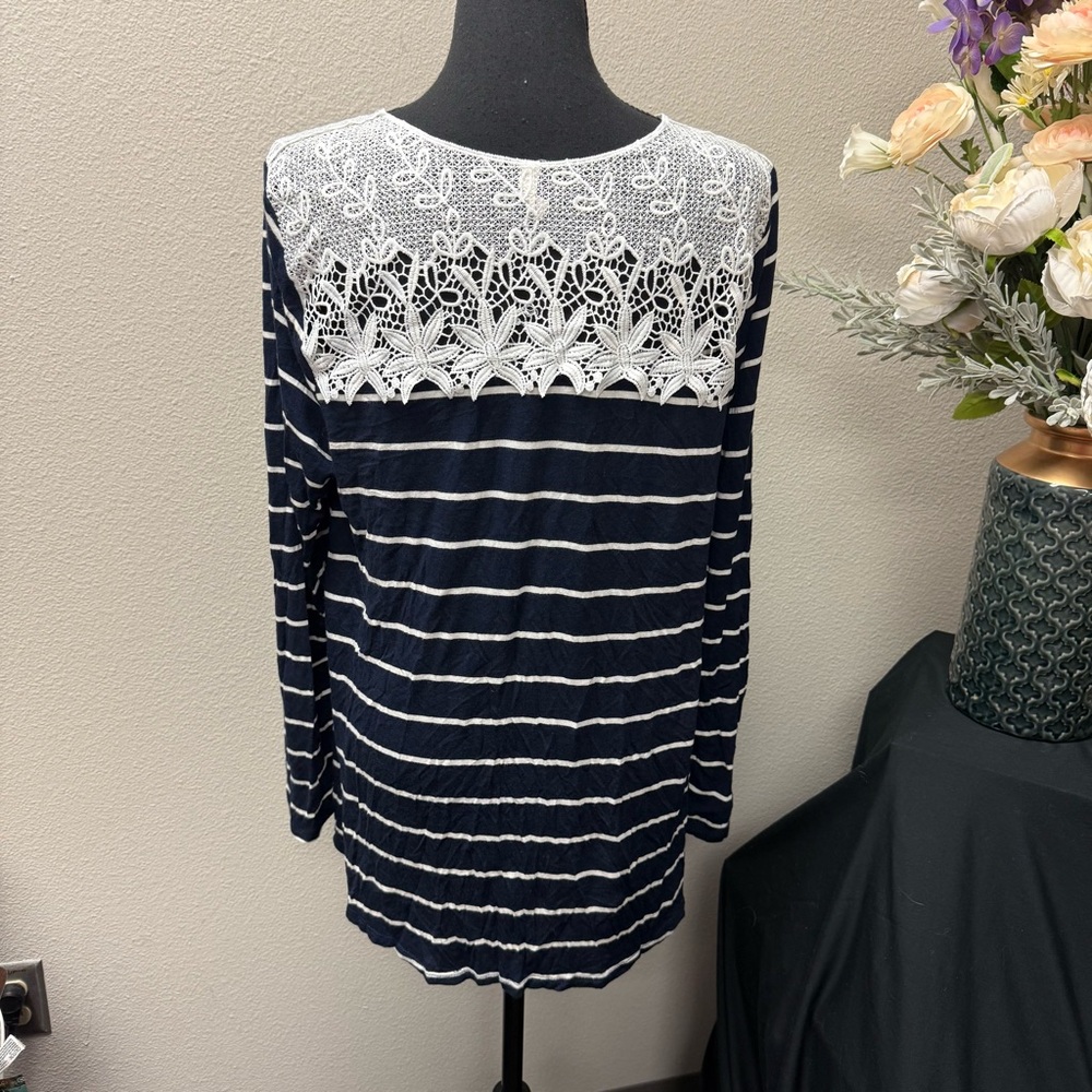 PinkBlush Navy Striped Top w/ White Crochet Lace Yoke Long Sleeve XL - Picture 3 of 6